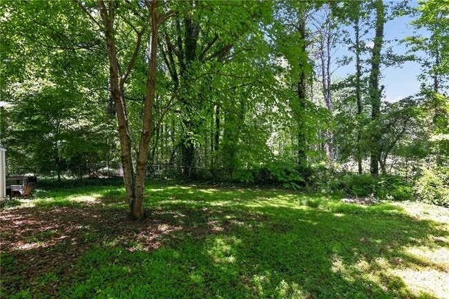 Photo - 1480 Edinburgh Dr
