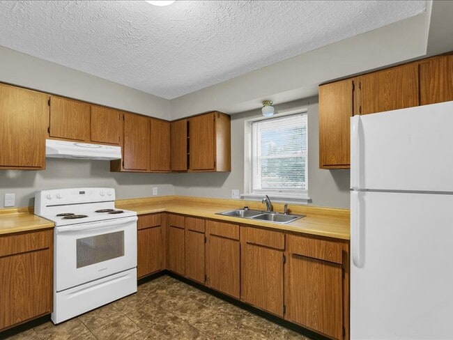 Photo - 112 W Raab Rd Unidad D