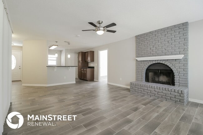Photo - 2631 Maxwell Dr