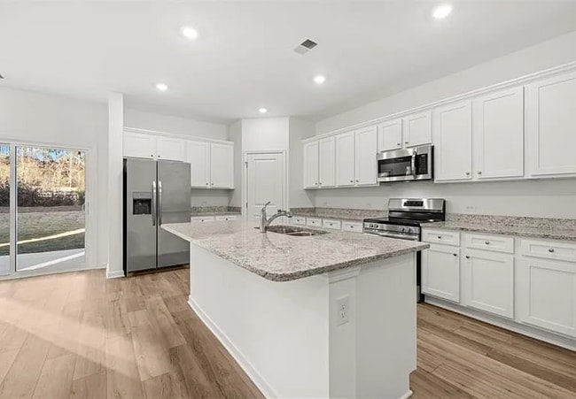 Photo - 942 Evergreen Rd