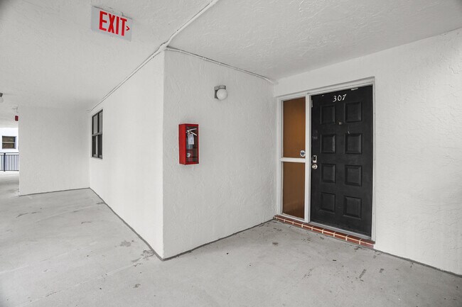 Photo - 16141 Blatt Blvd Unit 307