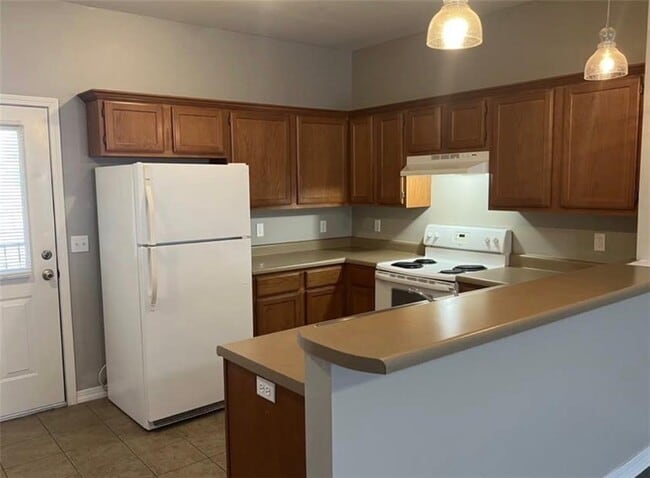 Photo - 3010 SE J St Apartment Unit 20