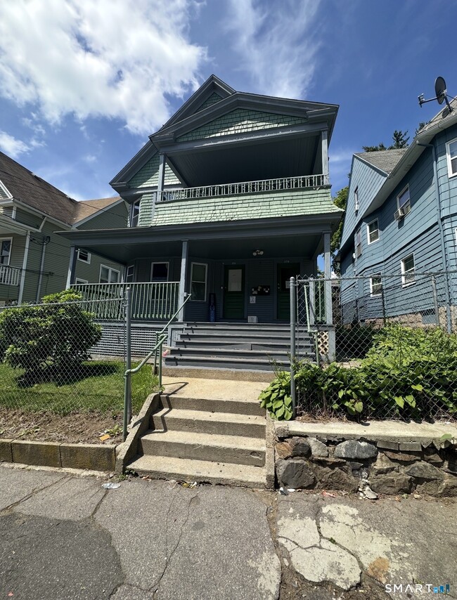 Building Photo - 173 Chestnut Ave Unit 2