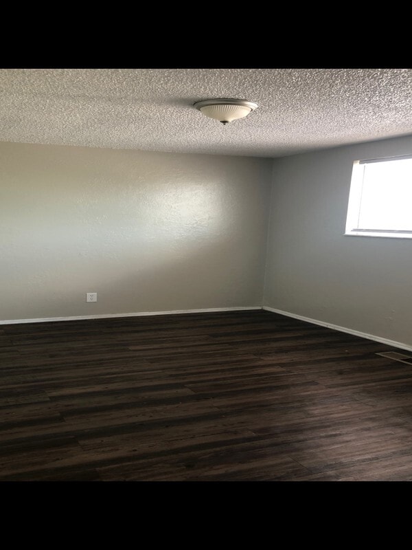 Photo - 793 Lennox St Unit 2