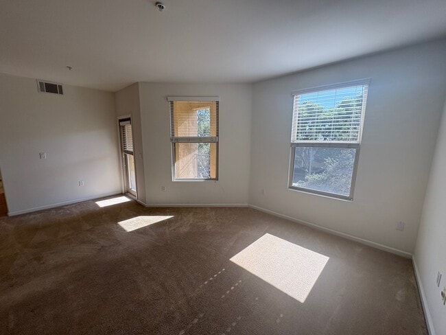 Living Room - 128 N Oak Knoll Ave