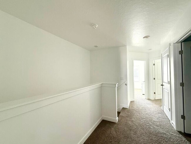 Photo - 38 N Northshore Dr