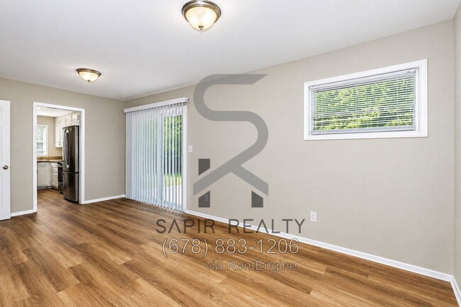5213 Heather Ln