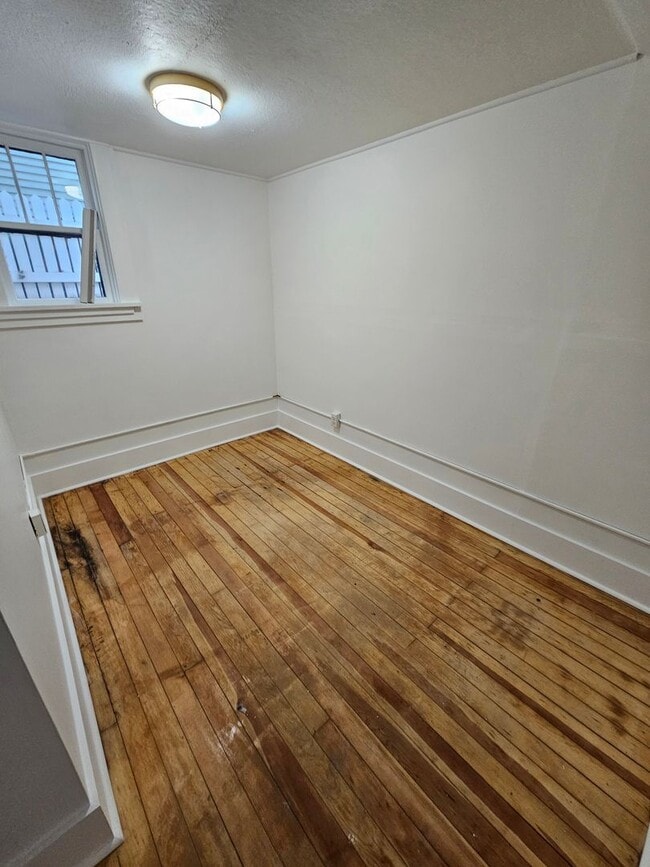 Photo - Helen Avenue Unit 927 Helen Avenue