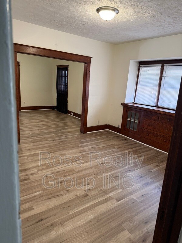 Photo - 2750 Monroe St Unidad Top