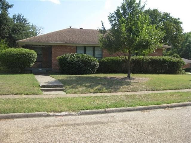 Photo - 2204 Healey Dr