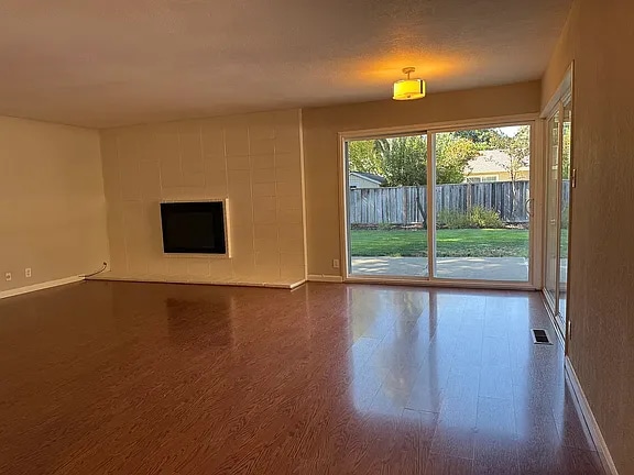 Building Photo - 156 Lorenzo Dr Rental