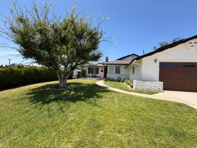 Building Photo - Beautiful 3 Bedroom Home in Covina