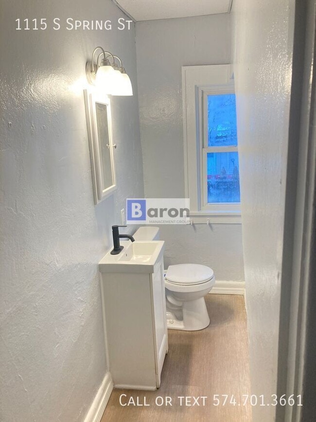 Photo - 1115 S Spring St