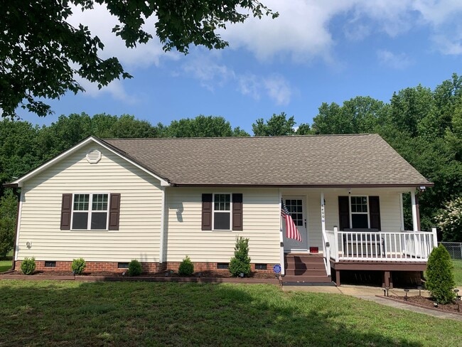 Fantastic Renovated Raleigh Ranch, With Am... - Fantastic Renovated Raleigh Ranch, With Am... Casa