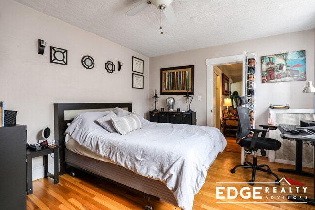 Photo - 110 Lanark Rd Unit 1