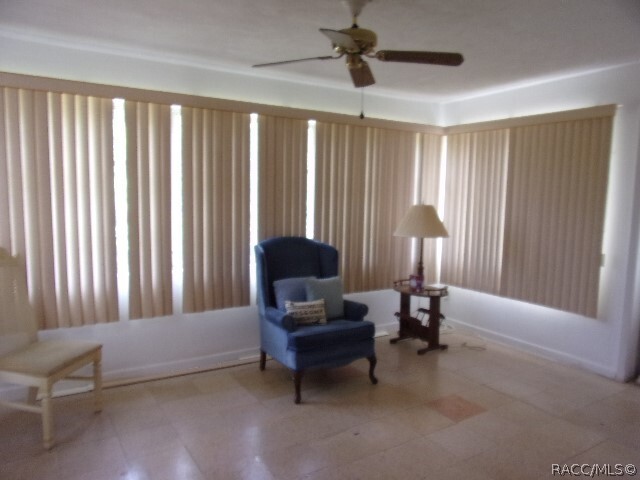 Photo - 17 N Davis St