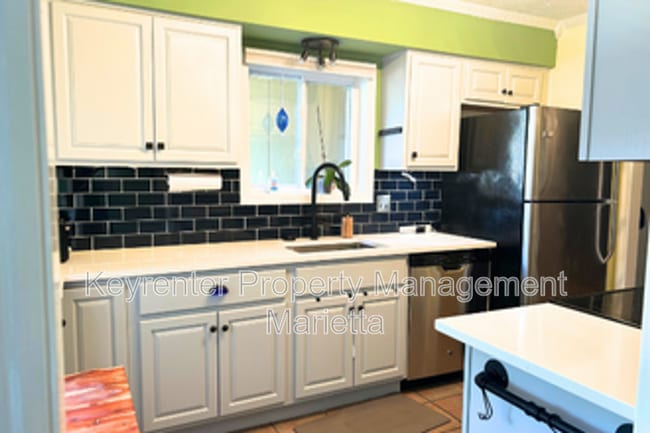 Photo - 2654 Stoney Creek Rd SE