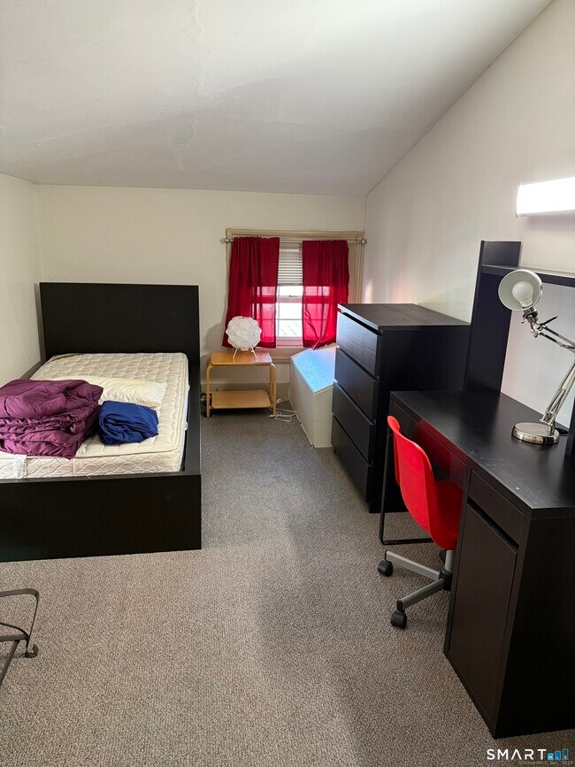 Photo - 389 Orange St