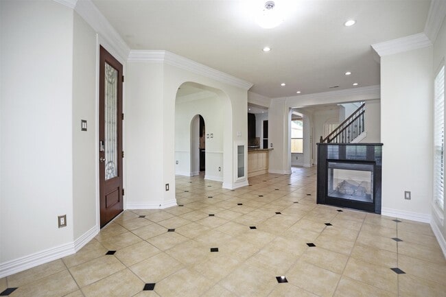 Photo - 2043 Palm Forest Ln