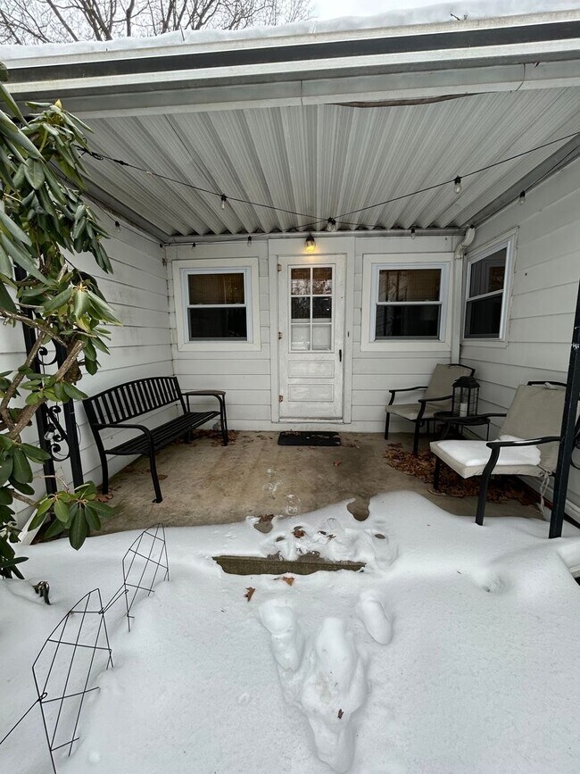 Photo - 4 Bed, 2 Bath House