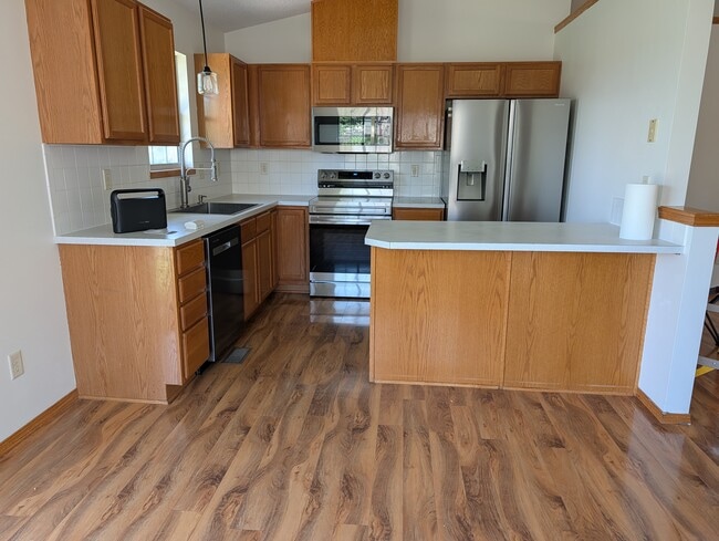 Kitchen - 11708 W Ryan Pl