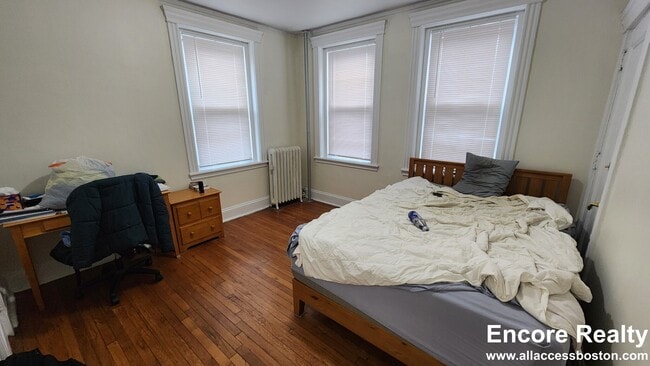 Photo - 352 Riverway Unidad 11