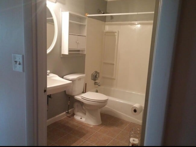 Photo - 122 Pleasant St Unit 3