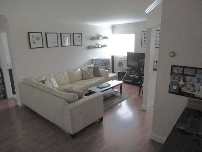 Photo - 742 Deer Park Ave Unit 8A