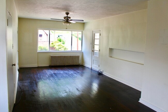 3500 Elm St