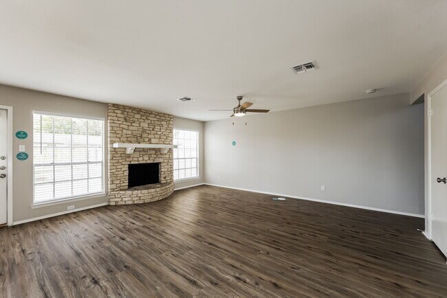 Photo - 8238 Meadow Post St
