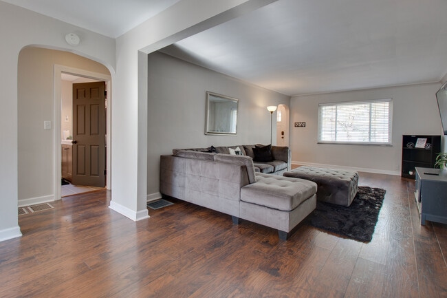 Photo - 1837 Sunnybrook Dr