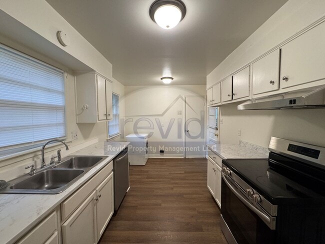 Photo - 4770 Verne Rd