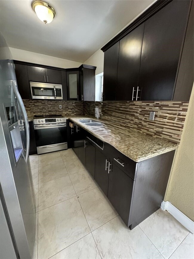 Photo - 620 NW 186th St