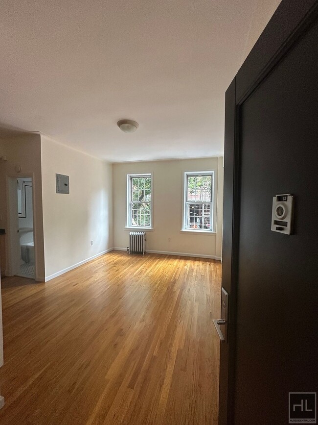Building Photo - WEST 13 STREET Rental