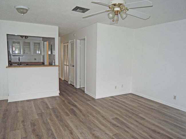 Photo - 322 Colony Ln Unit C
