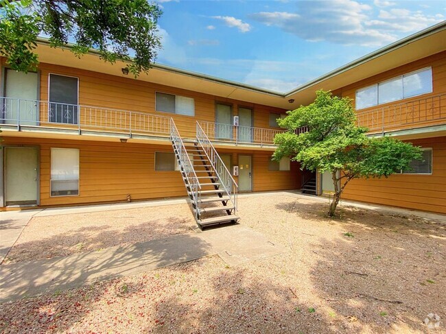 Building Photo - 2800 Swisher St Unit 118 Rental