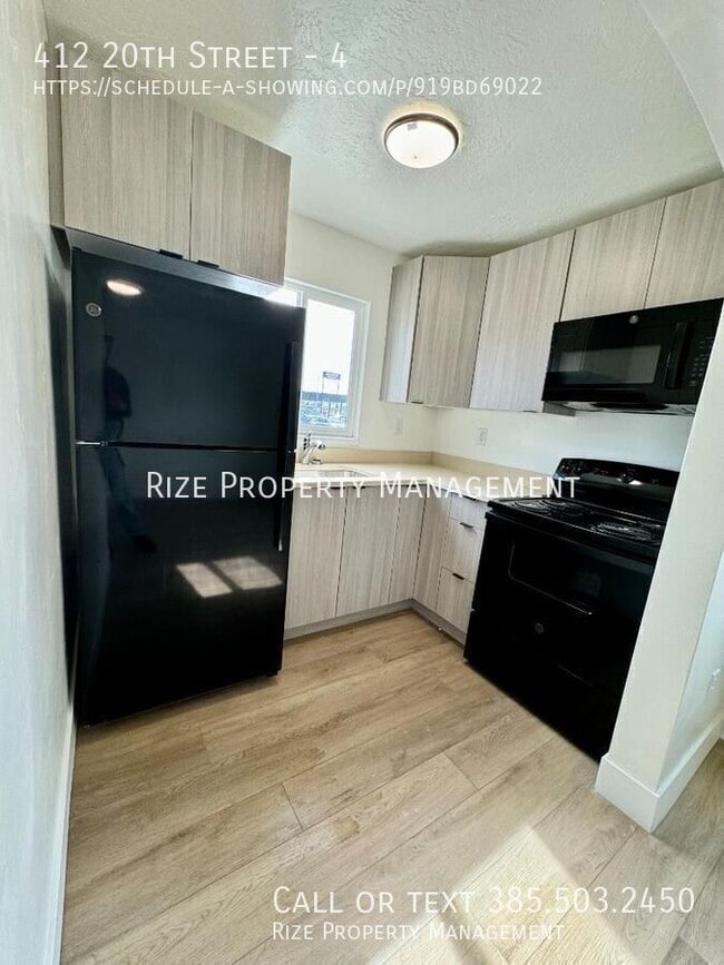 Building Photo - 412 20th St Unit 4