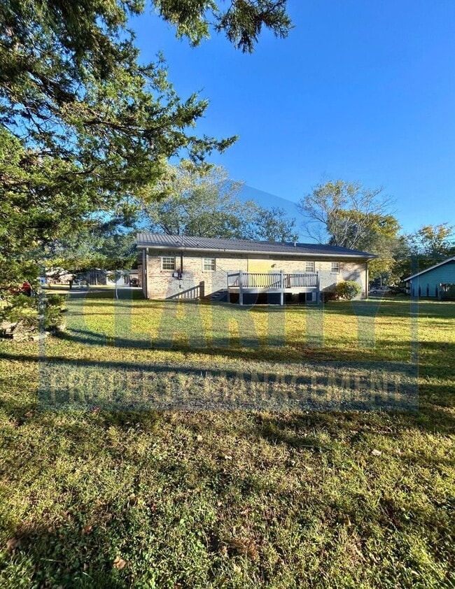 Photo - Ranch-style 3-bedroom home!