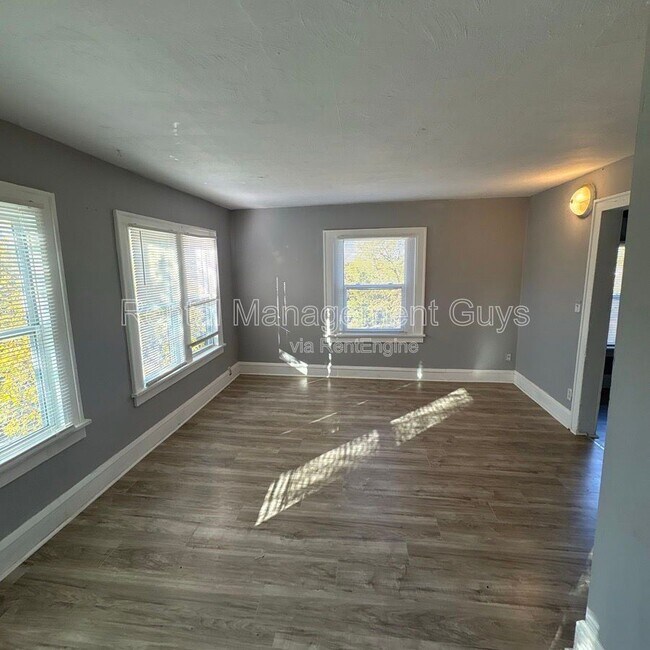 Photo - 4216 N Bryant Ave