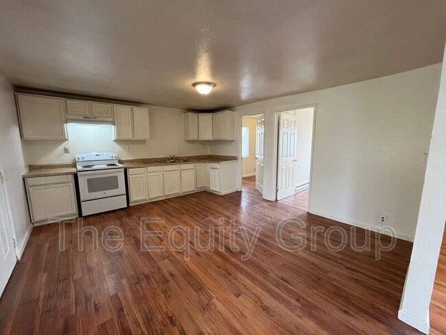Photo - 14901 Ave 88