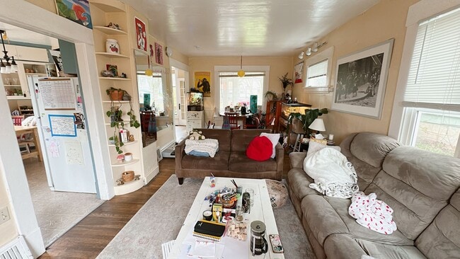 Photo - PRELEASE:  4+bdrm/1bath near WWU + Sehome Hill