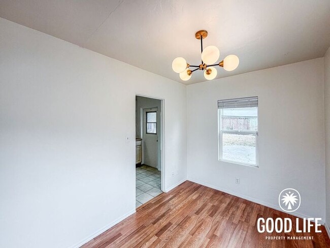 7231 Cornell Ave