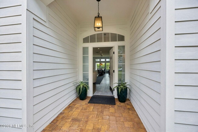 108 Glenmawr Ct