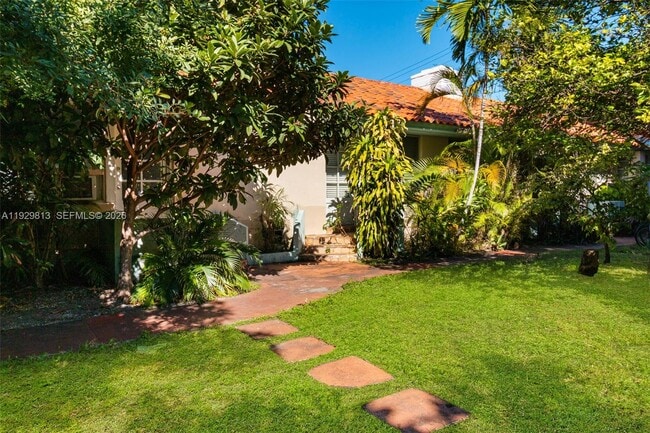 Photo - 835 Alton Rd Unit 19