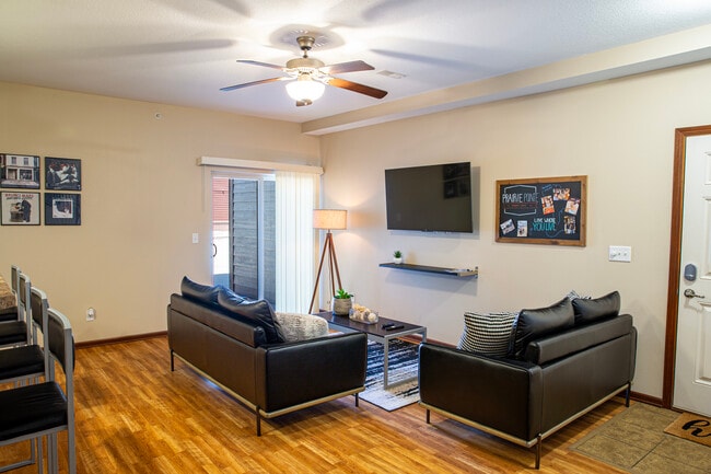 Prairie Pointe Student Living
