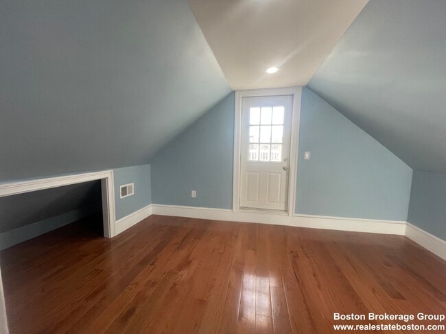 3 Grafton St Unit 1