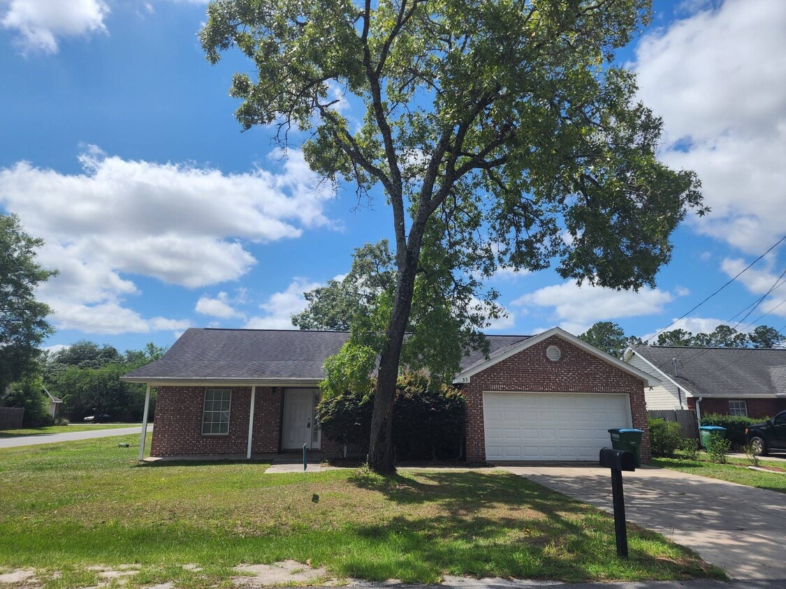 Photo - 33 Evans Ave (Crawfordville, FL)