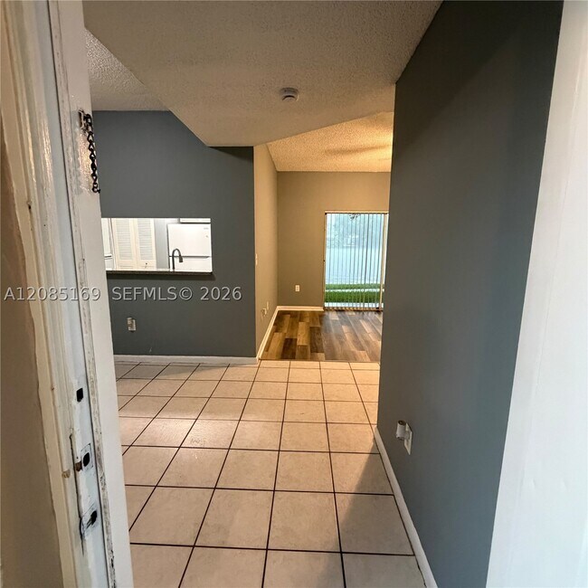 1851 NW 96th Terrace Unit 6A