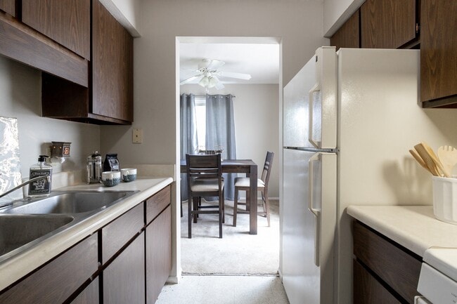 2 Bedroom Kitchen and Dining Room Floorplan at Williamsburg on Lake Mishawaka