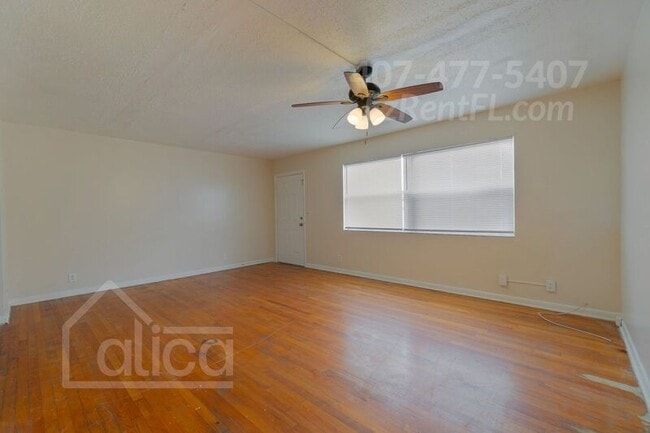 Photo - 610 6th St Unidad #D